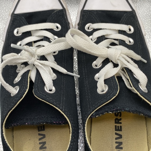 Black Converse Purple Lip - Picture 6 of 6